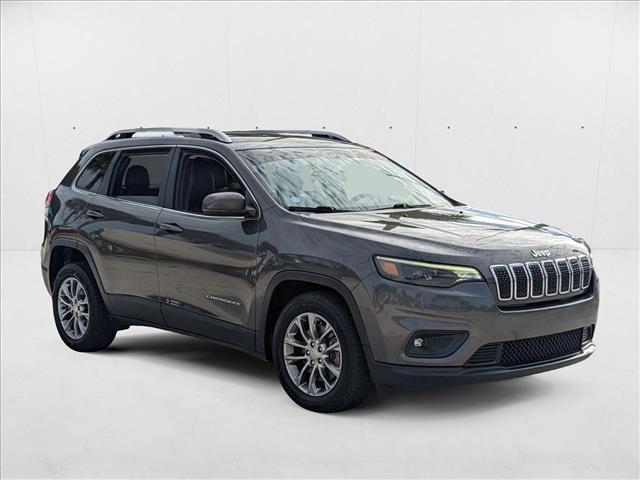 2019 Jeep Cherokee Latitude photo 2