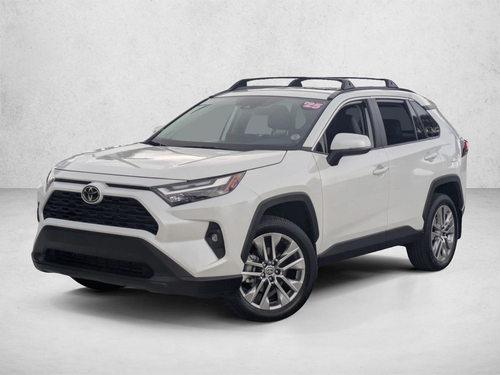 2025 Toyota RAV4 XLE Premium's photo