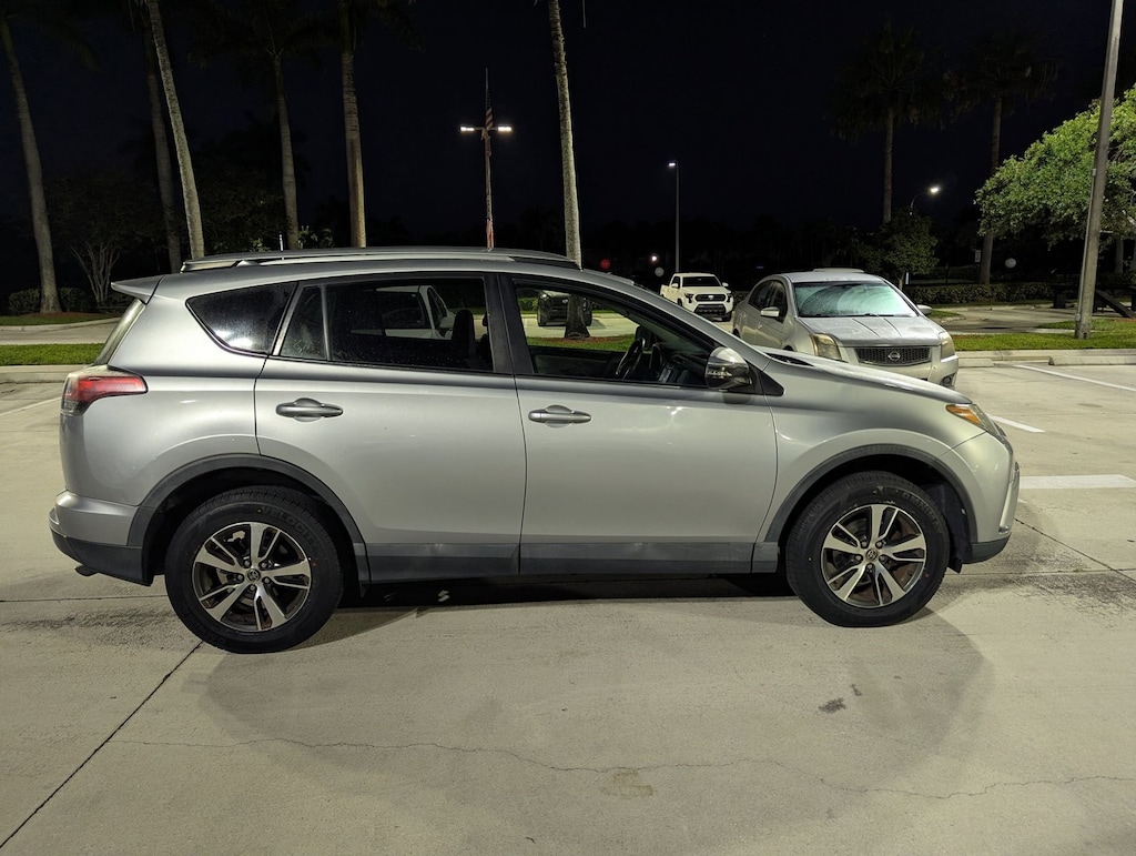 Used 2018 Toyota RAV4 XLE SUV