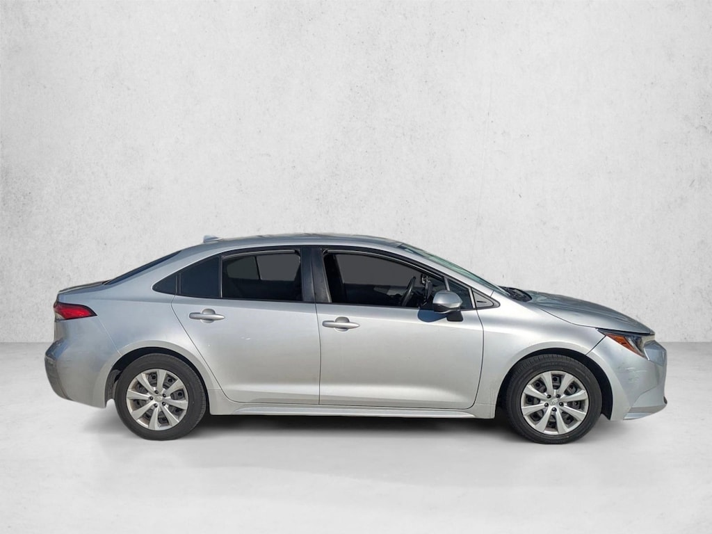 Used 2022 Toyota Corolla LE Sedan