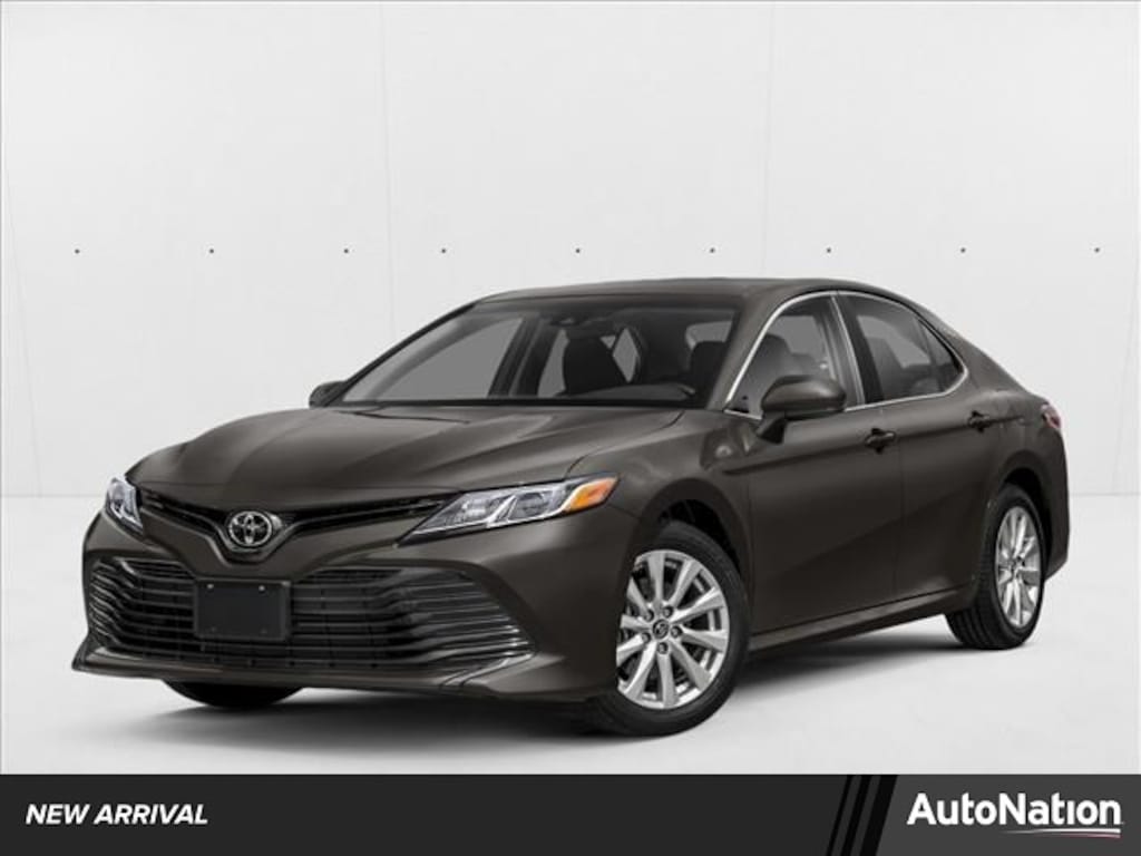 Used 2018 Toyota Camry LE Sedan