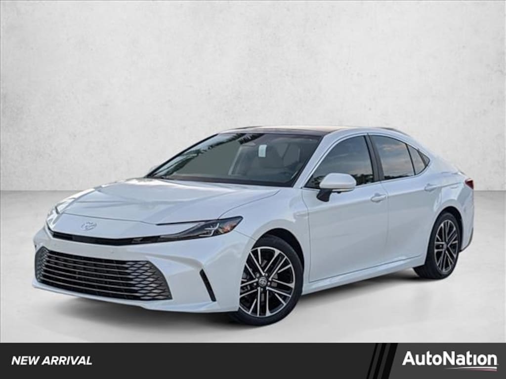 Used 2025 Toyota Camry XLE Sedan
