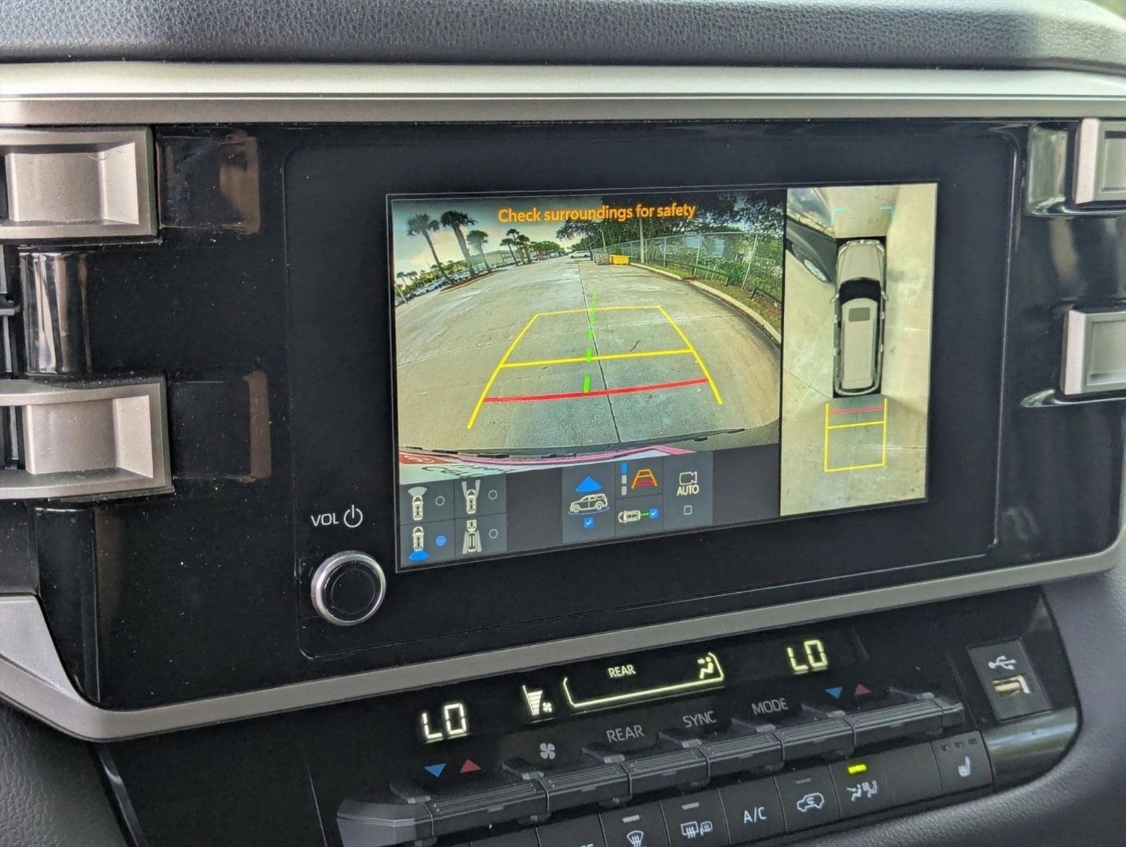 2025 Toyota Sequoia SR5 - Photo 13