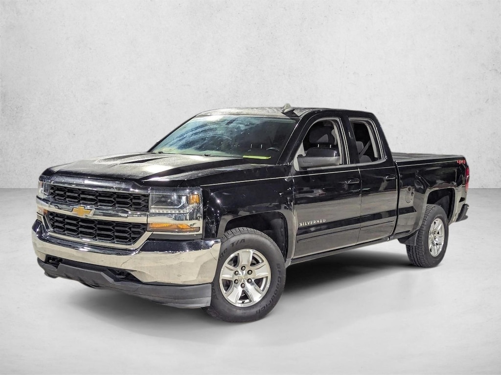 Used 2018 Chevrolet Silverado 1500 LT w/1LT Truck Double Cab