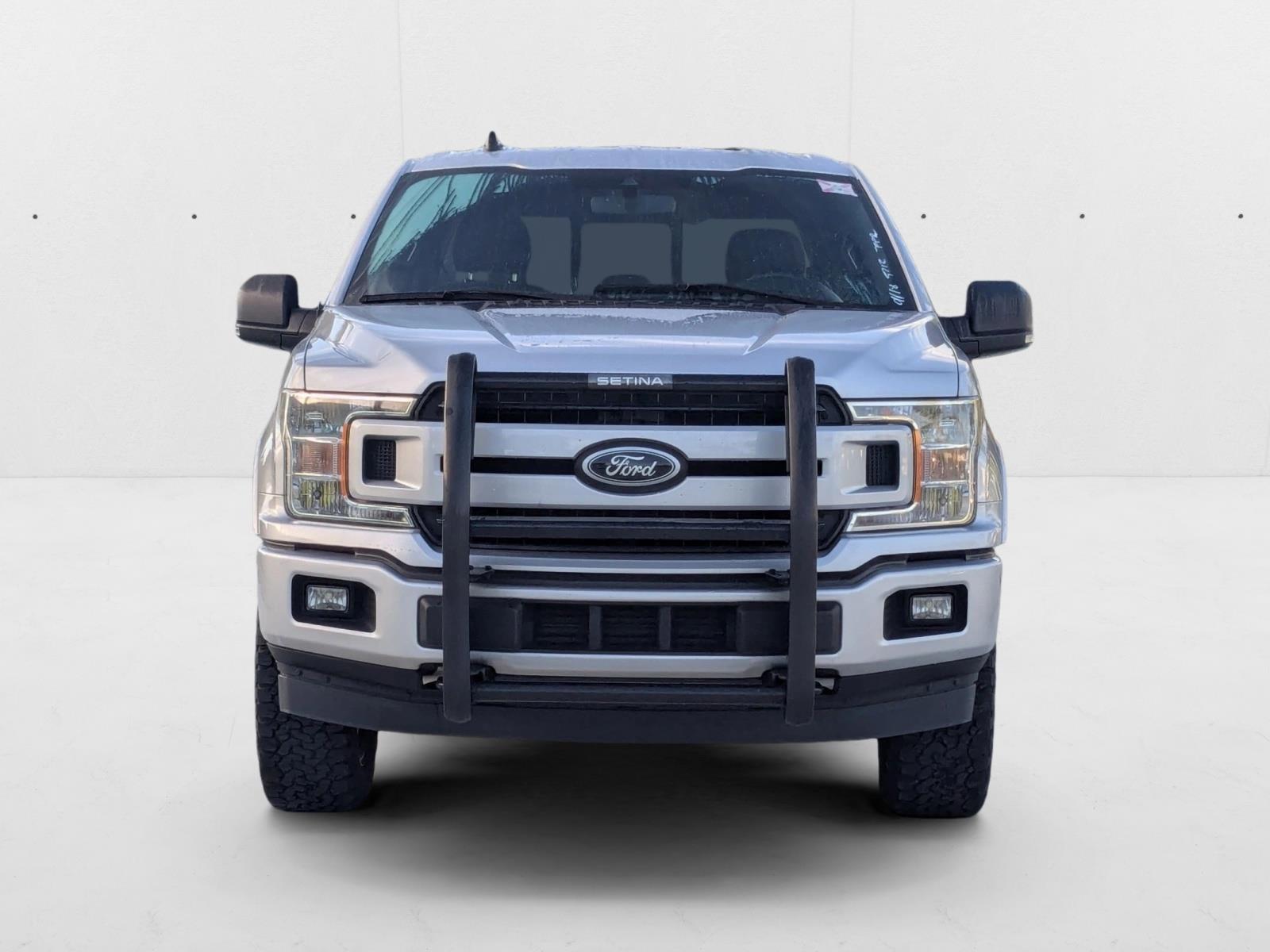 2019 Ford F-150 XLT photo 2