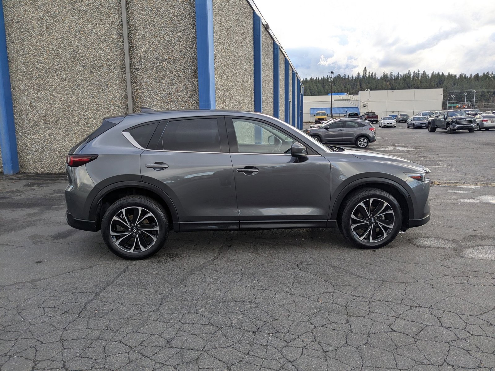 2023 Mazda CX-5 2.5 S Premium photo 3