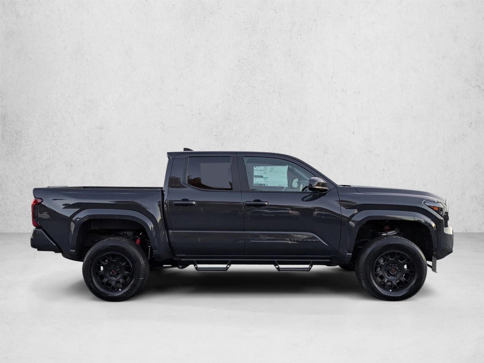 2025 Toyota Tacoma SR5 Double Cab photo 4