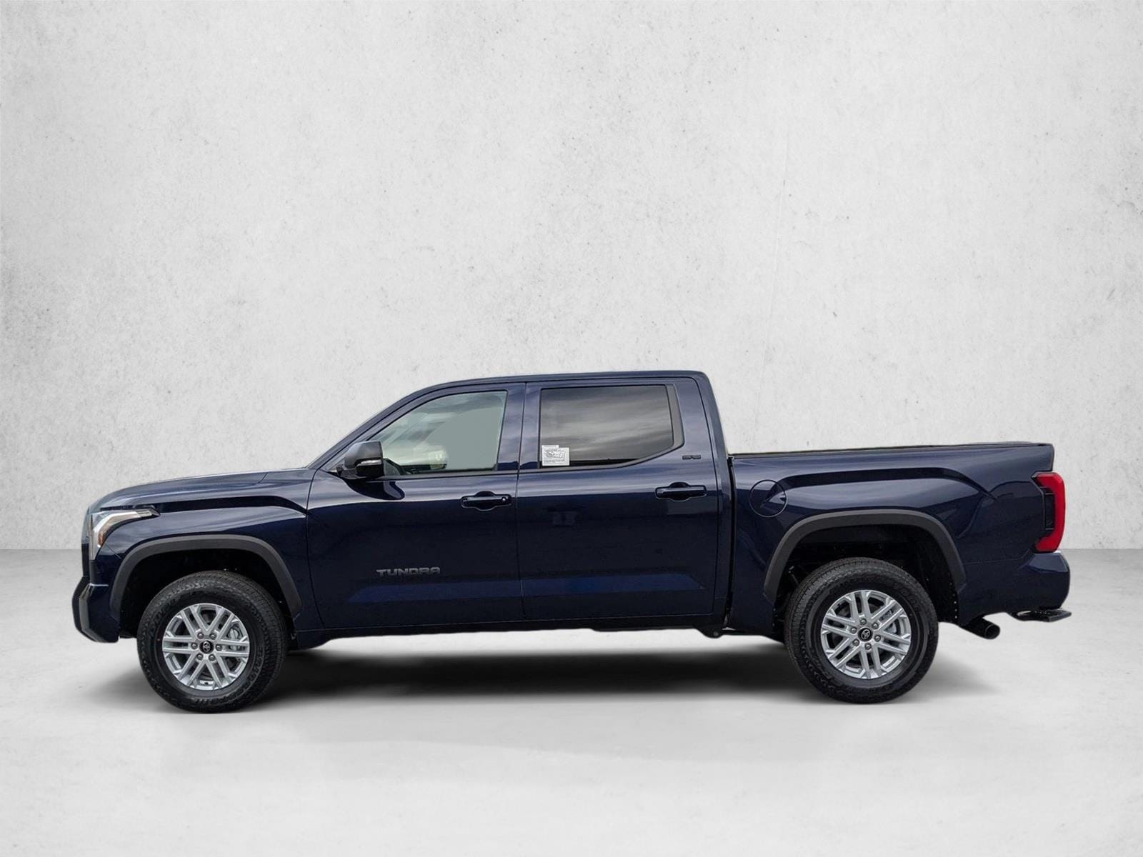 2026 Toyota Tundra SR5 - Photo 9