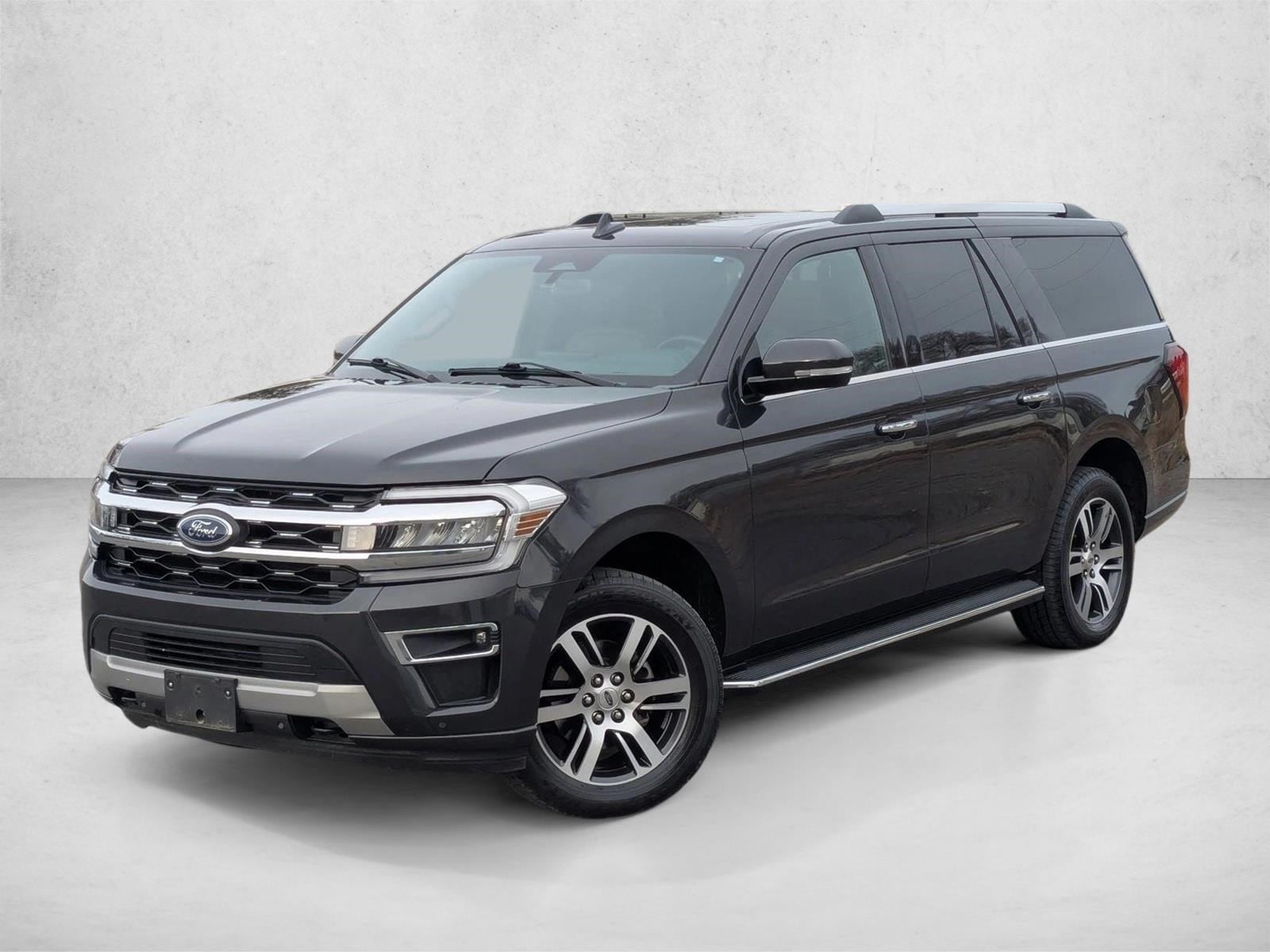 2022 Ford Expedition Limited's photo