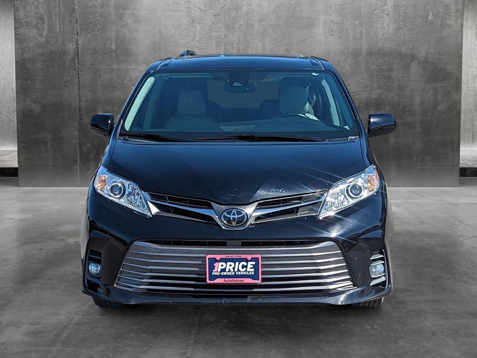 Used 2020 Toyota Sienna XLE with VIN 5TDYZ3DC3LS070561 for sale in Spokane, WA