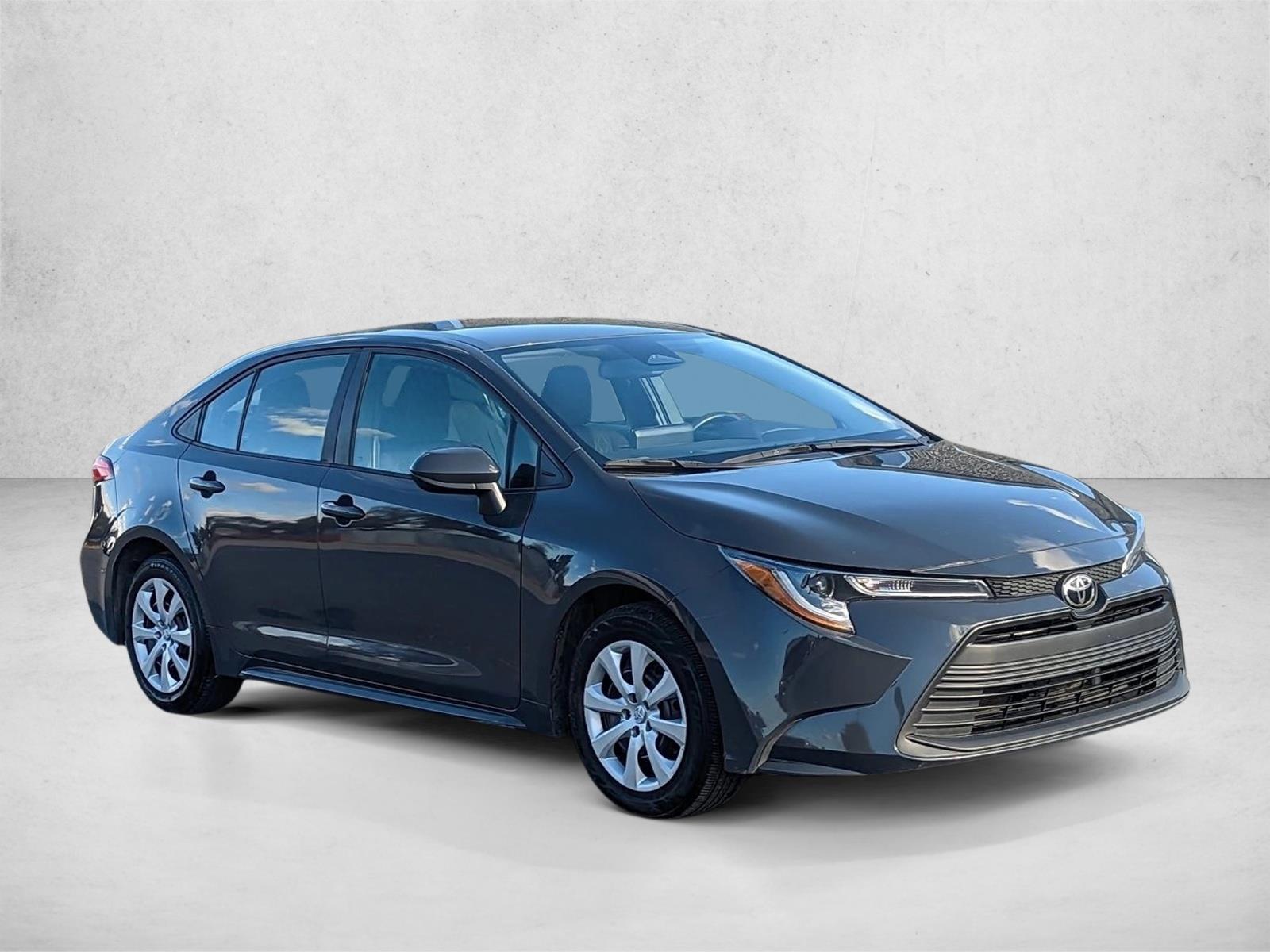 2024 Toyota Corolla LE photo 3