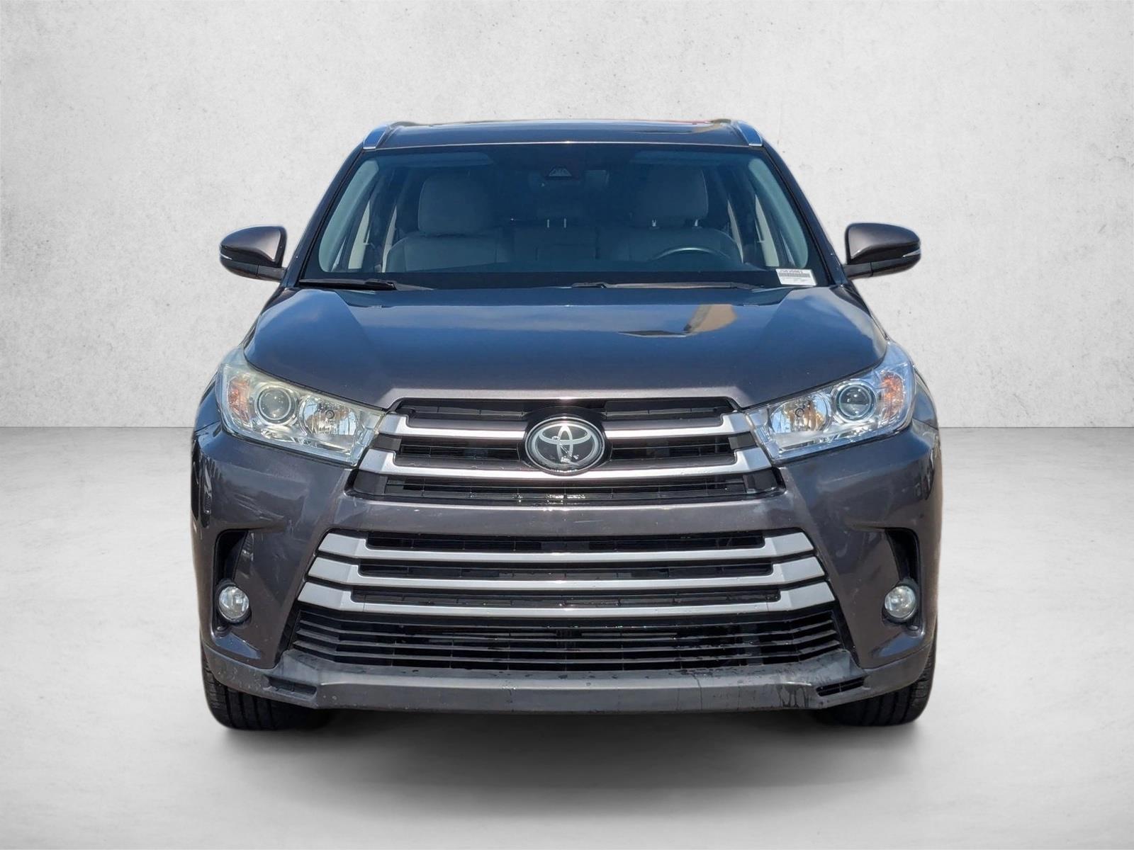2018 Toyota Highlander XLE photo 2