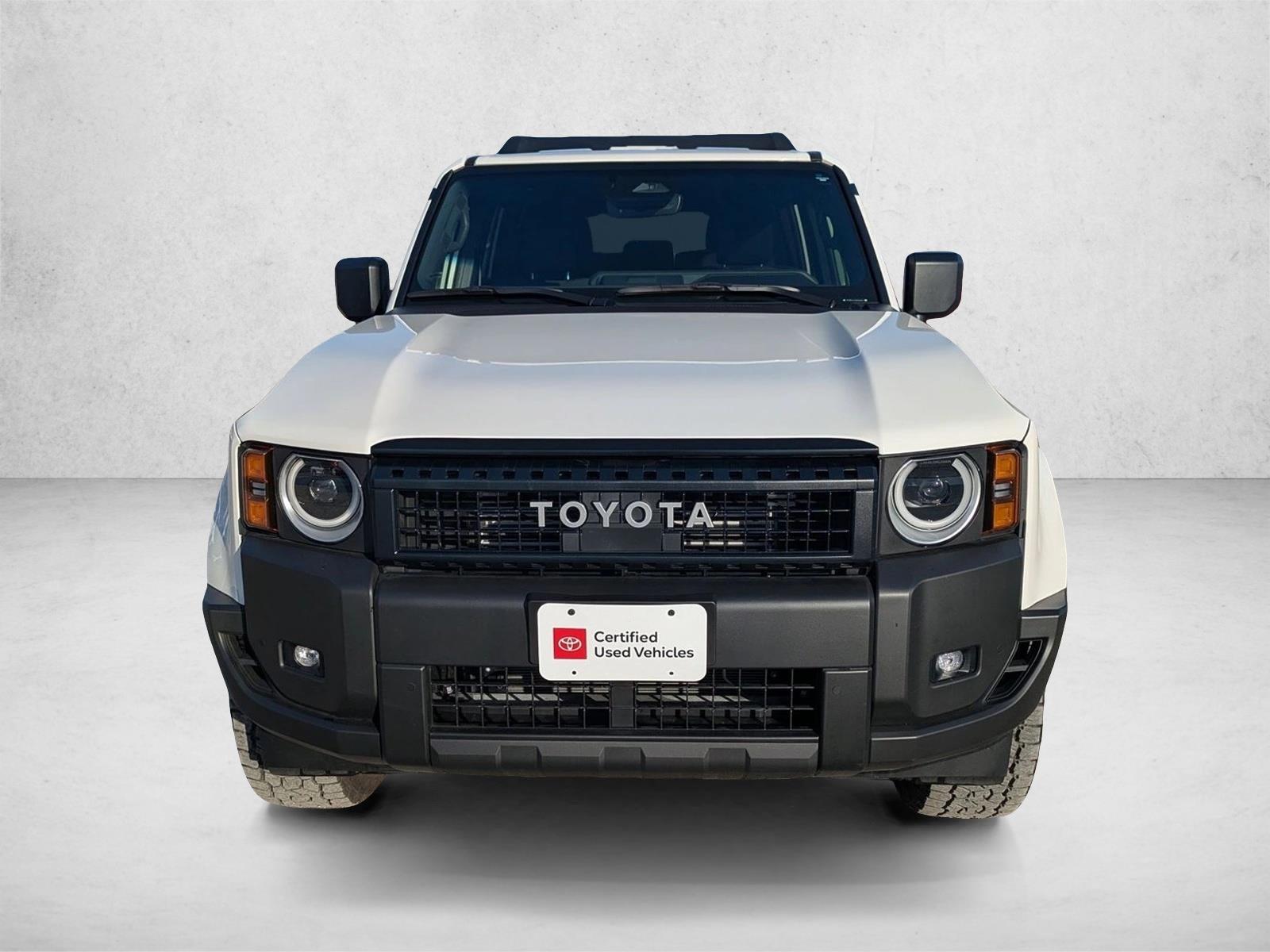 2025 Toyota Highlander Hybrid photo 3