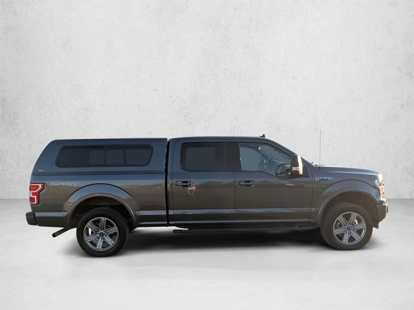 2019 Ford F-150 XLT photo 4