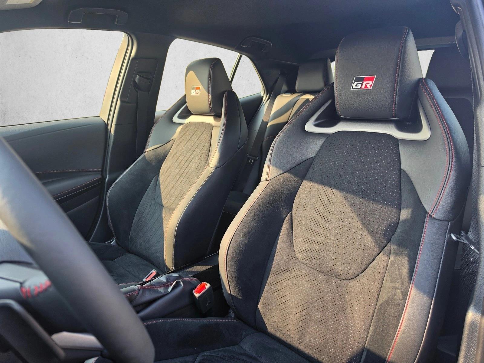 2026 Toyota GR Corolla - Photo 23