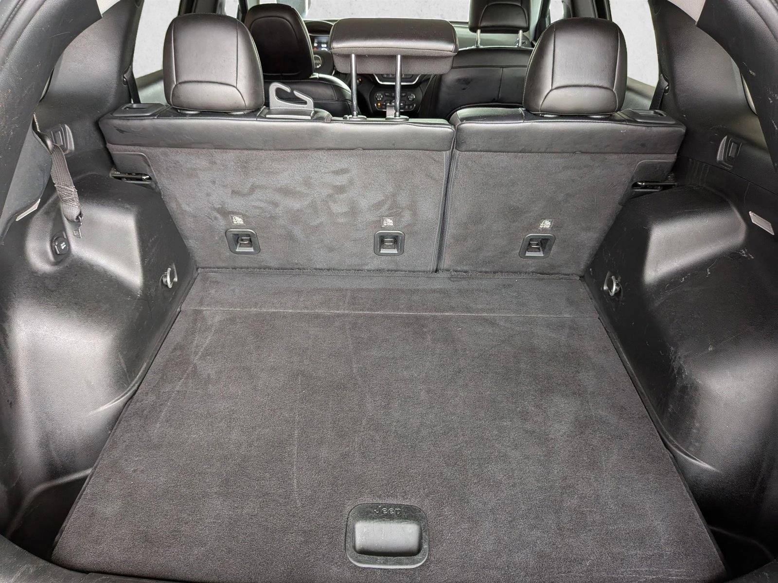 2023 Jeep Cherokee Altitude Lux - Photo 6