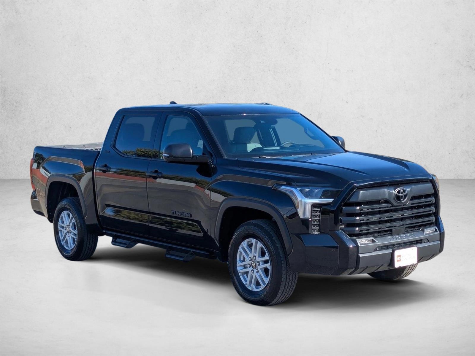 2026 Toyota Tundra SR5 CrewMax photo 3
