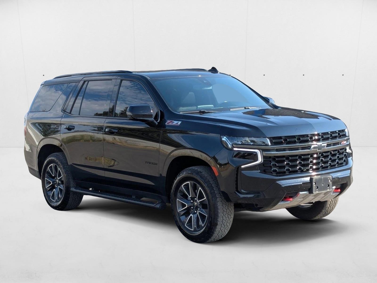 2021 Chevrolet Tahoe Z71 photo 2
