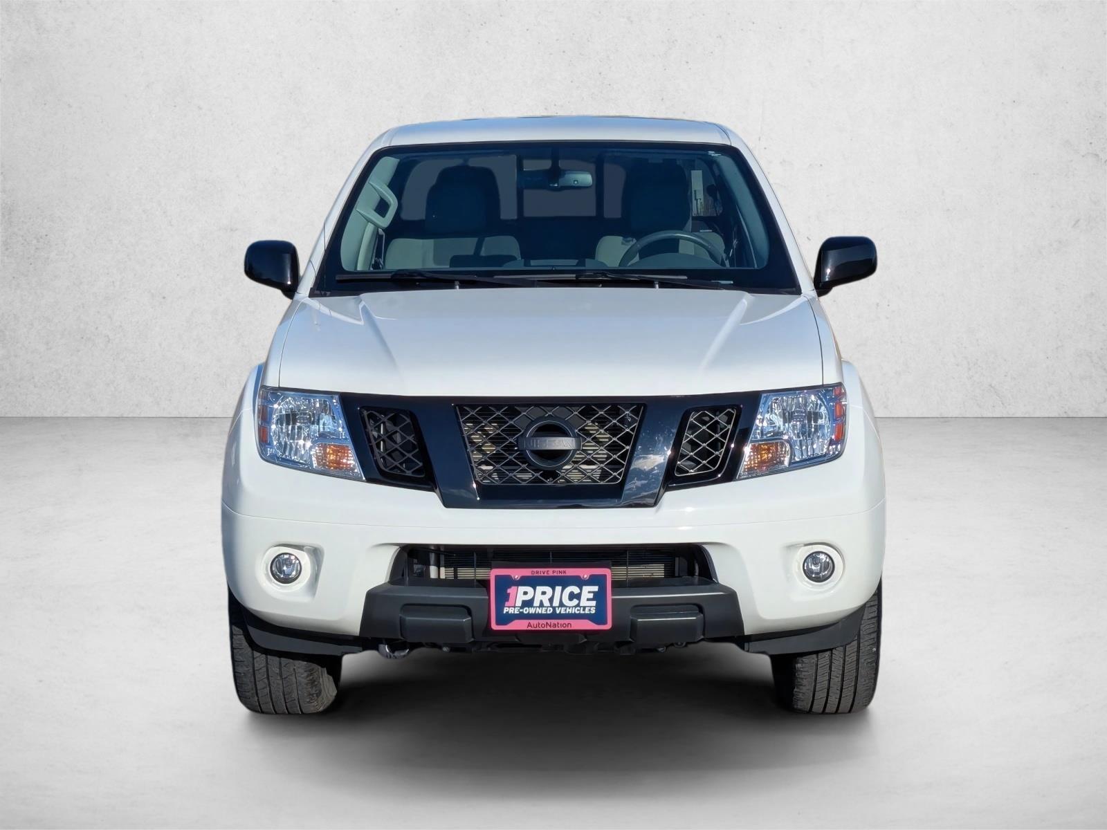 2021 Nissan Frontier Crew Cab SV photo 2