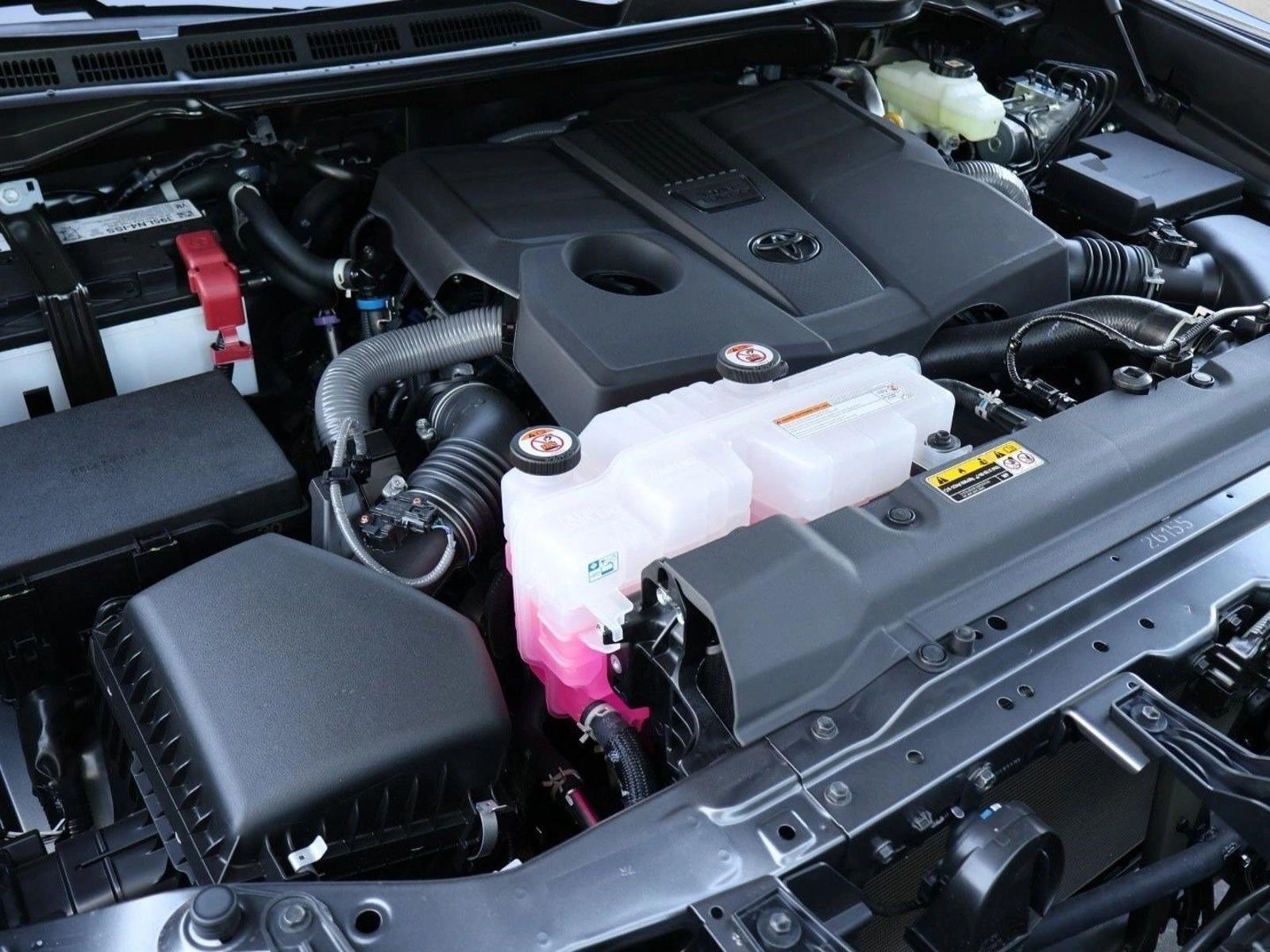 2026 Toyota Tundra SR5 - Photo 16