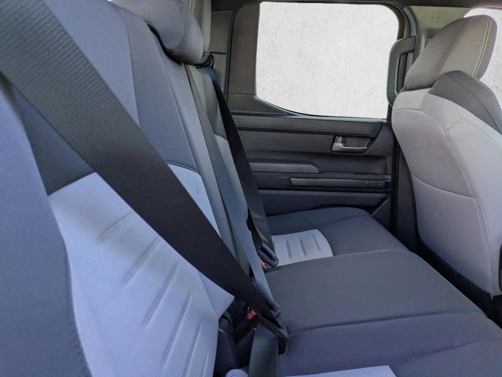 2025 Toyota Tacoma TRD Off Road - Photo 18