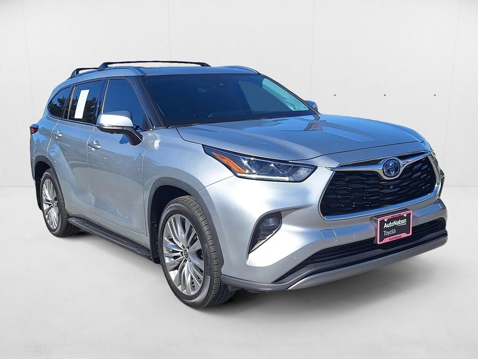 2023 Toyota Highlander Hybrid Platinum photo 2