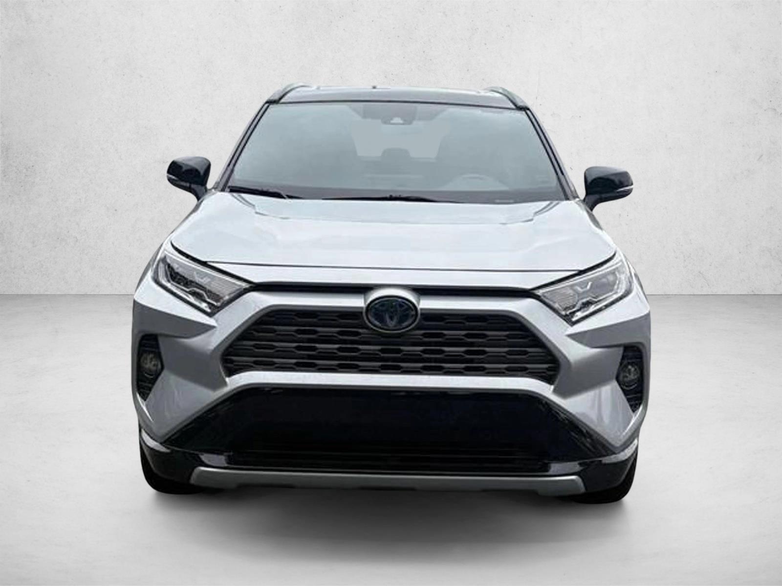 2019 Toyota RAV4 Hybrid XSE photo 2