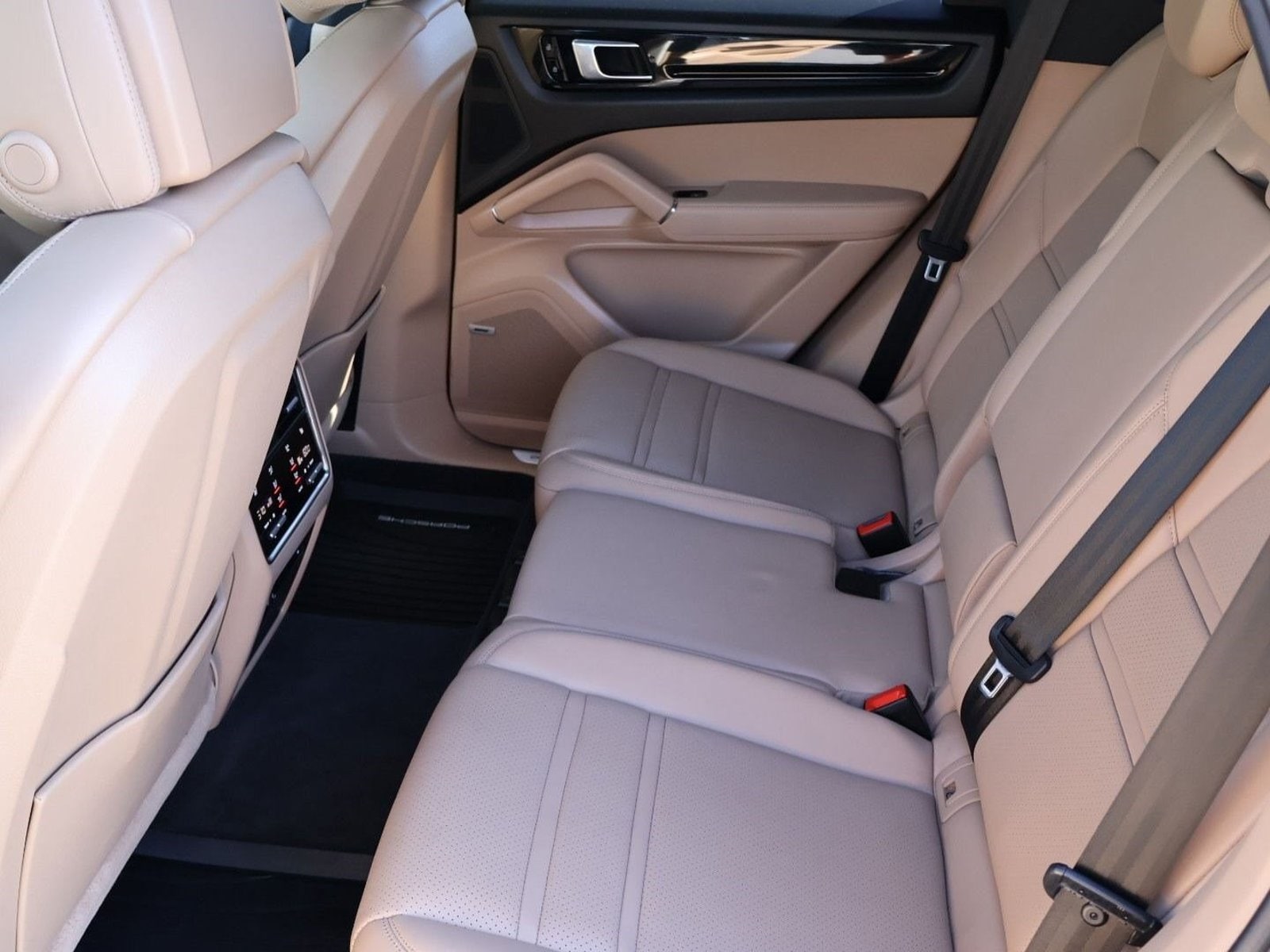 2021 Porsche Cayenne Base - Photo 27