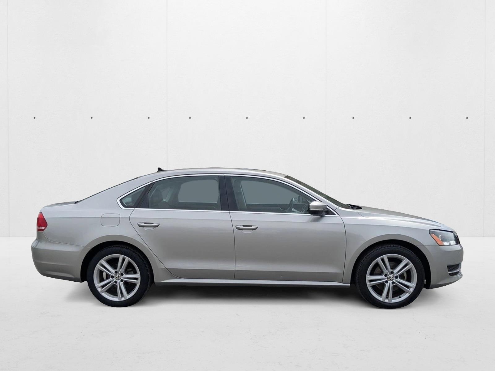 2014 Volkswagen Passat TDI SE photo 4