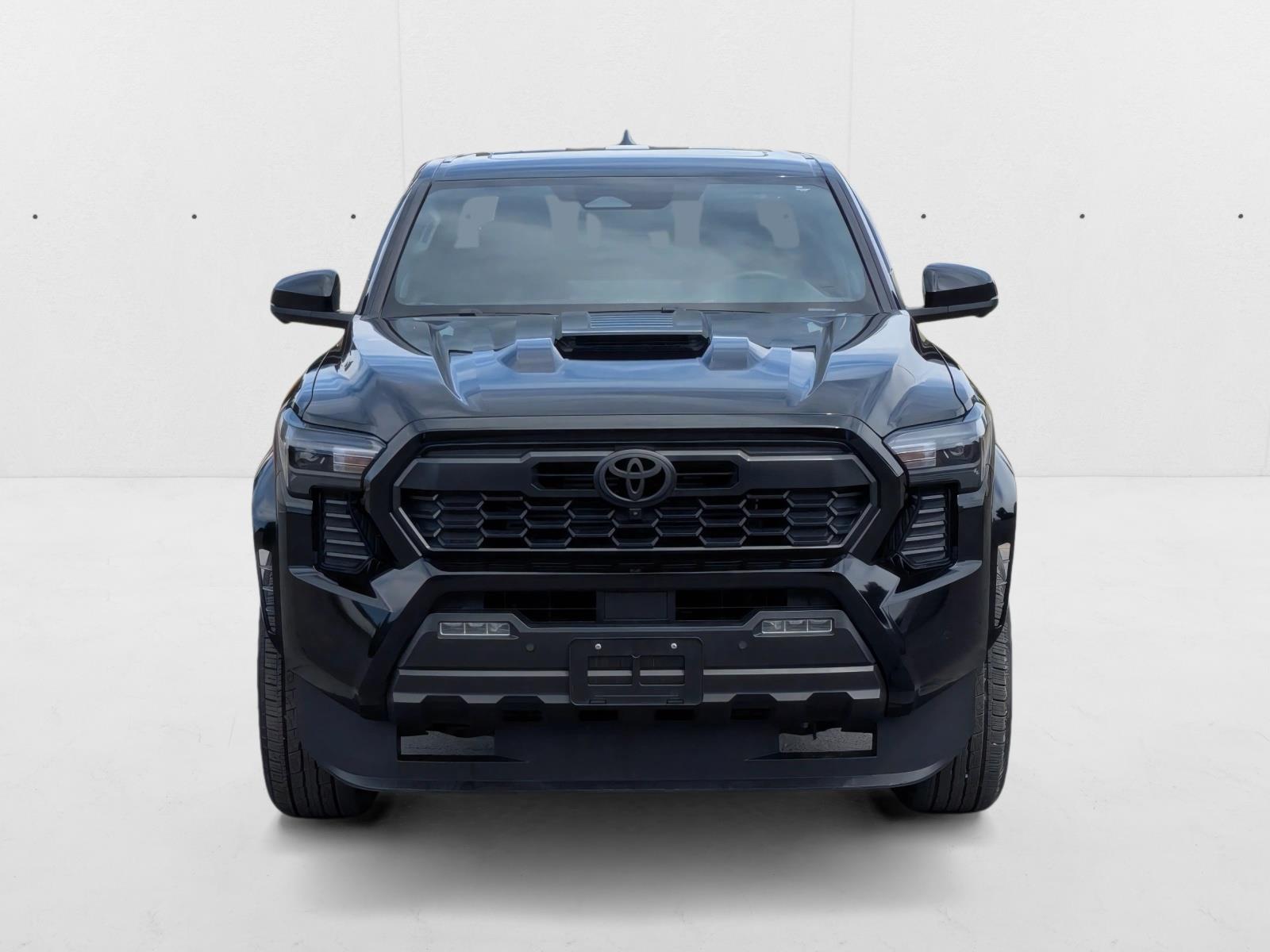 2024 Toyota Tacoma TRD Sport photo 2