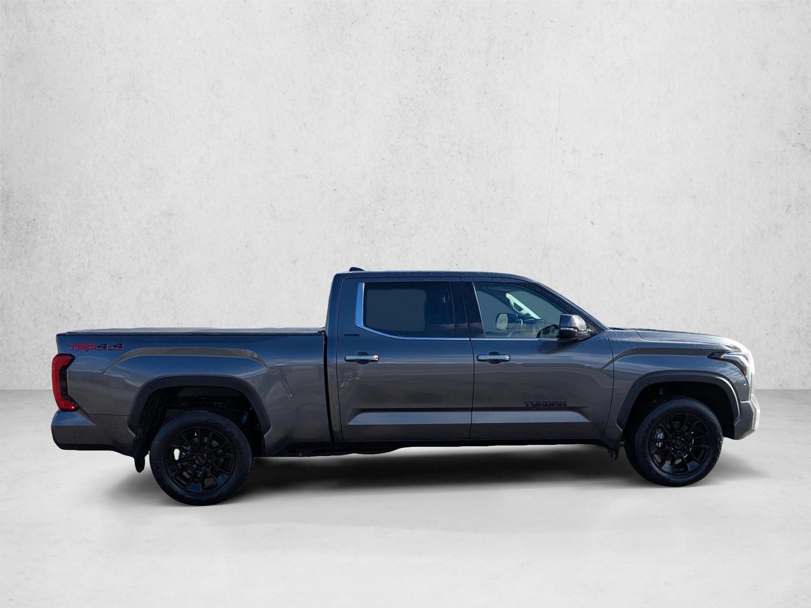 2023 Toyota Tundra Limited CrewMax photo 4