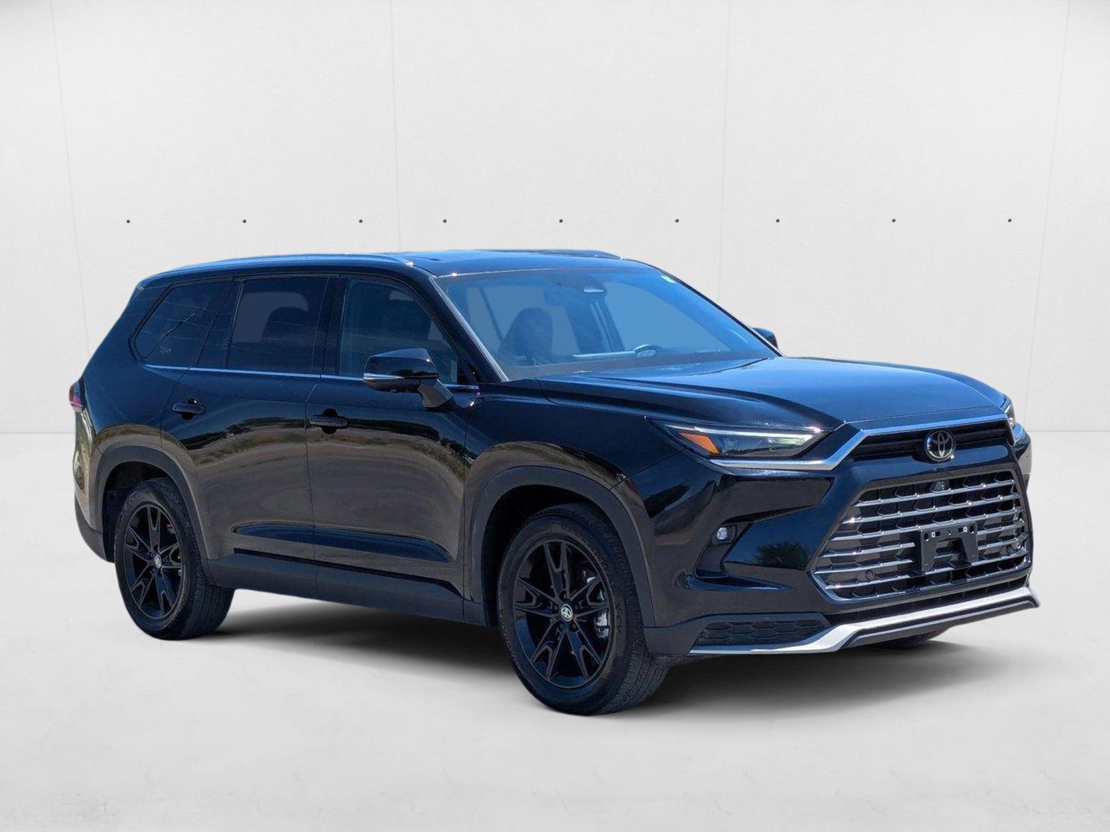 2024 Toyota Highlander Hybrid Platinum photo 3