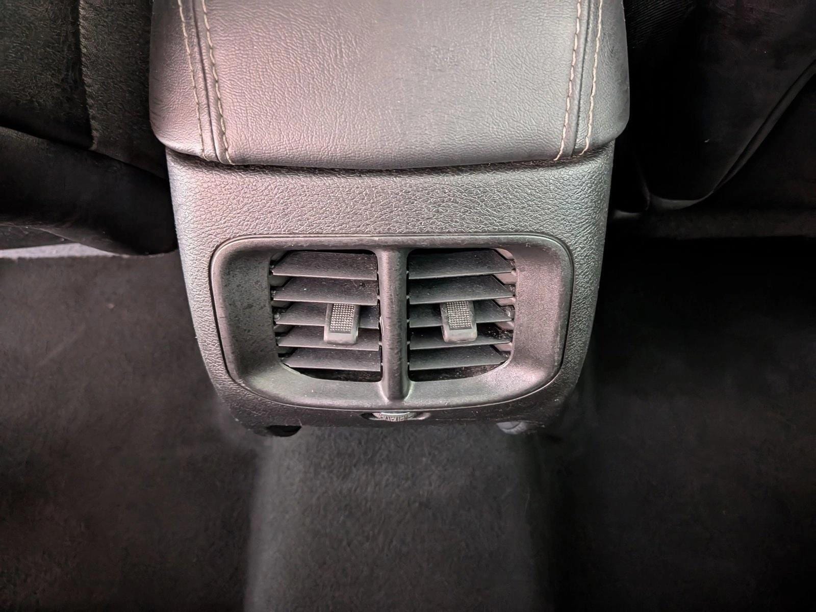 2023 Jeep Cherokee Altitude Lux - Photo 15