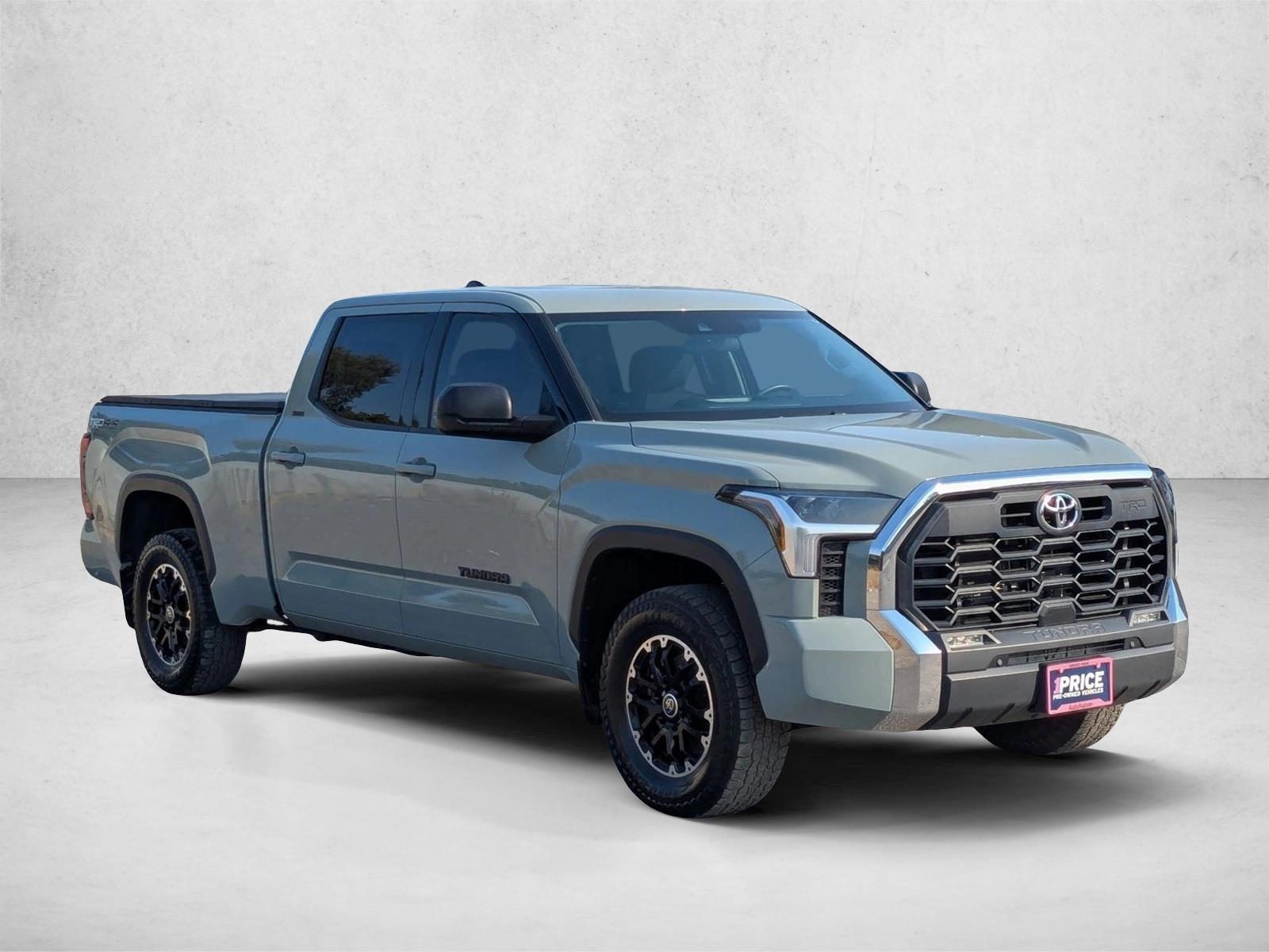 2023 Toyota Tundra SR5 CrewMax photo 3