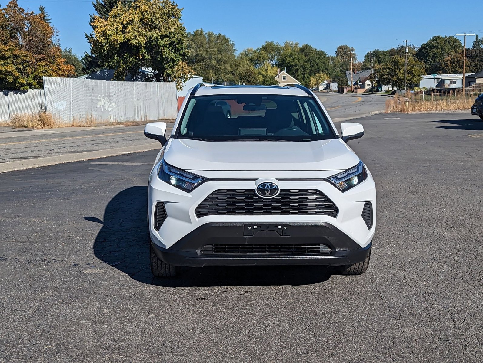Used 2024 Toyota RAV4 XLE with VIN 2T3P1RFV9RW427902 for sale in Kansas City