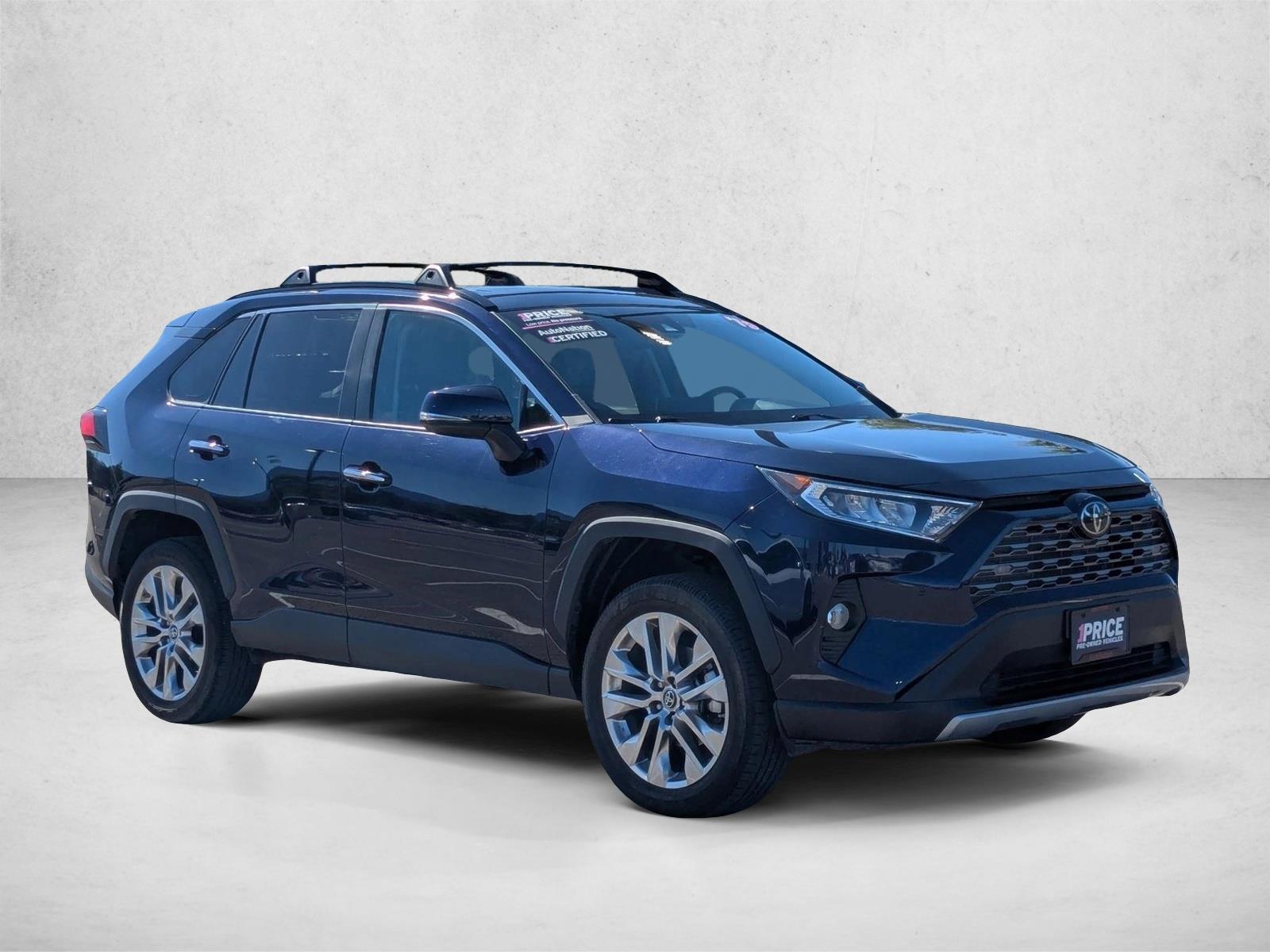 2019 Toyota RAV4 Limited photo 3