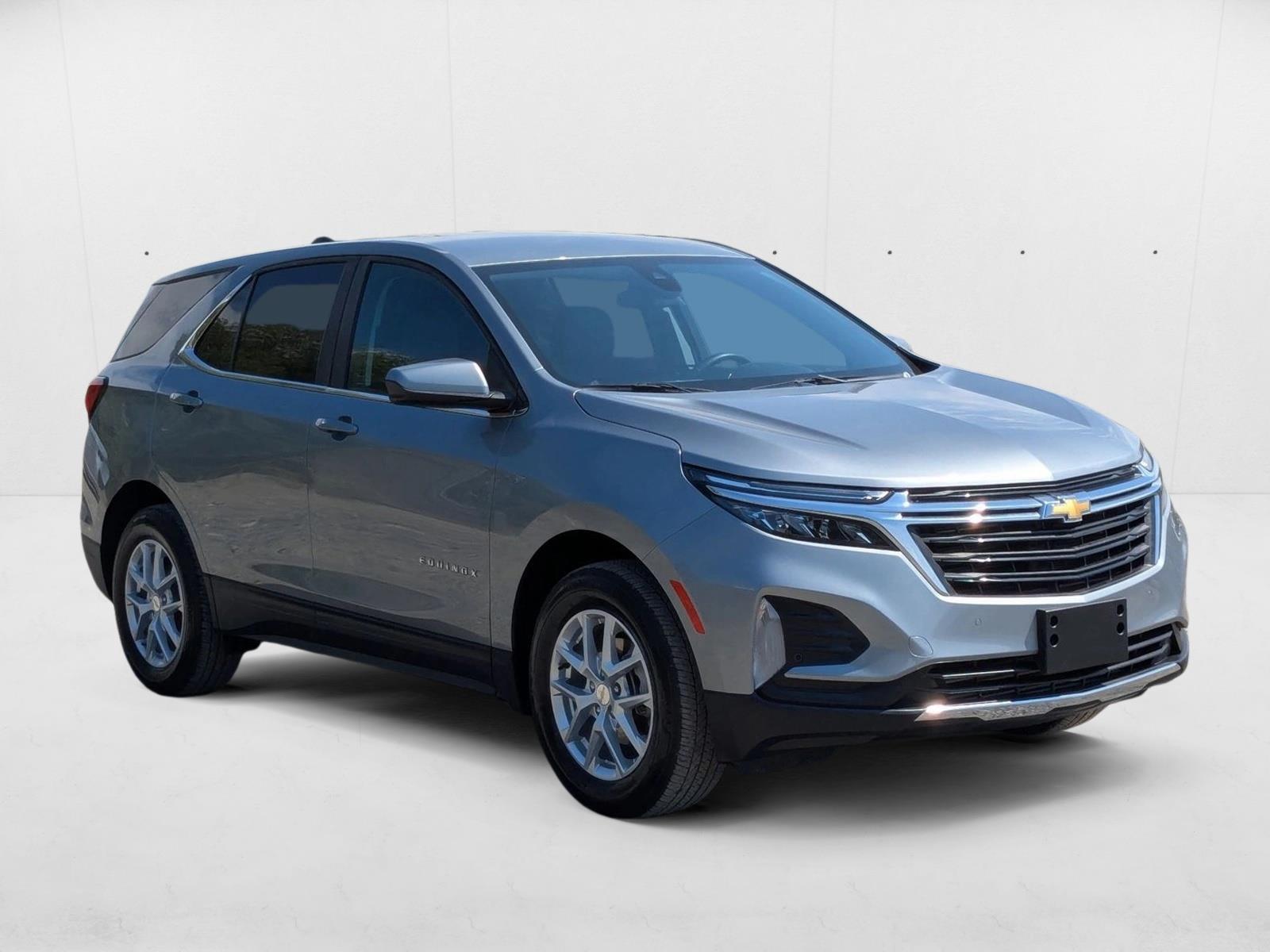 2024 Chevrolet Equinox photo 3