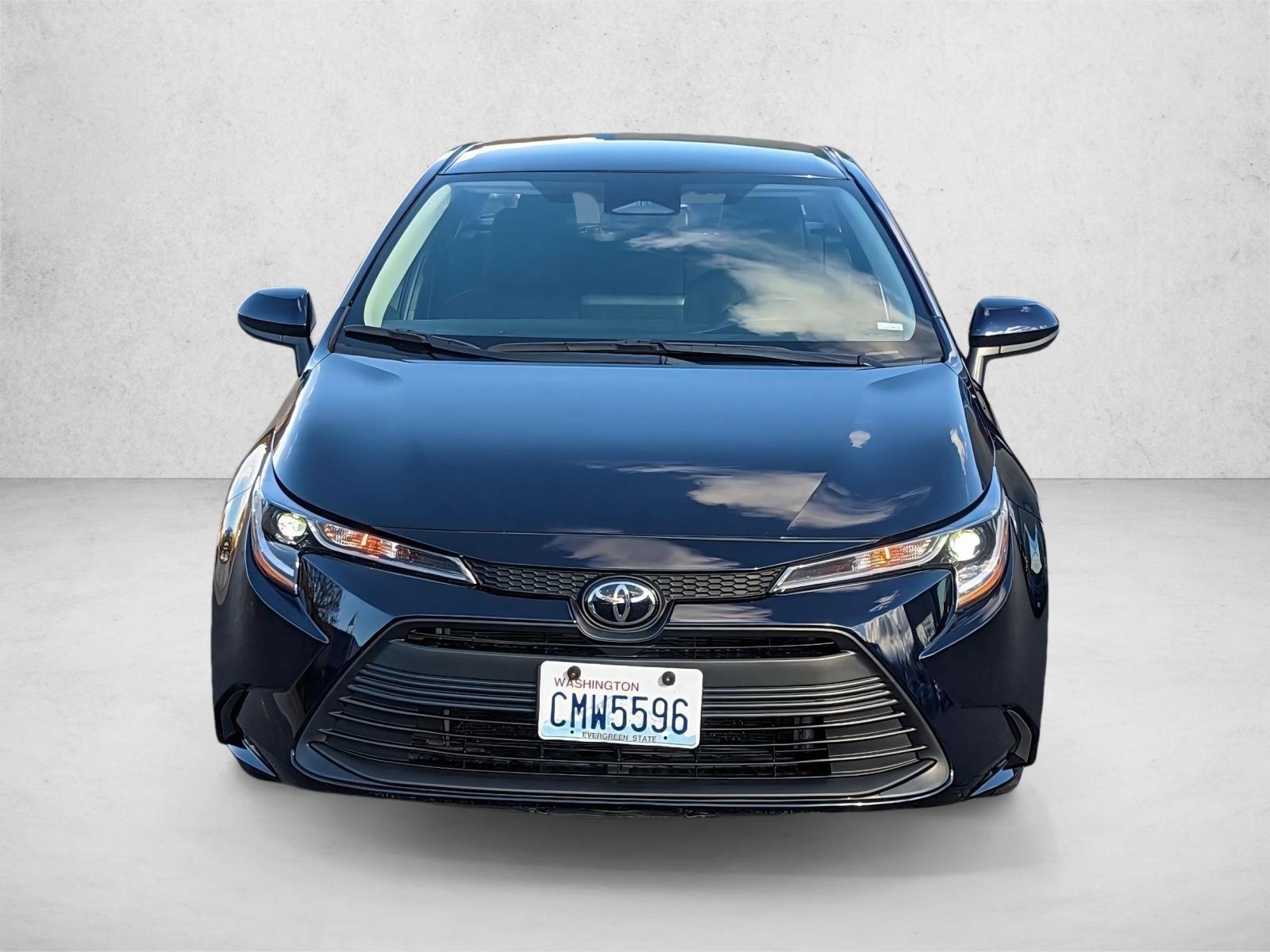 2024 Toyota Corolla LE photo 2