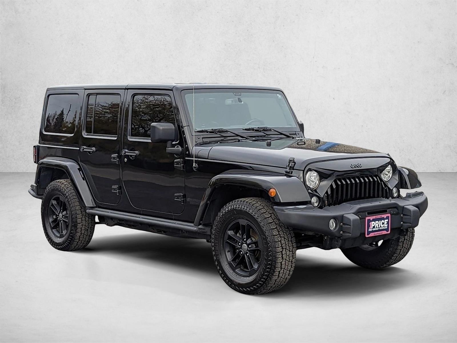 2017 Jeep Wrangler Unlimited Sahara photo 3