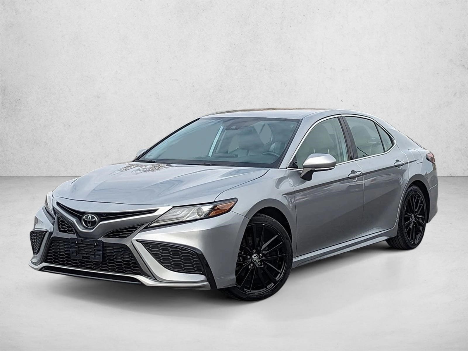 2023 Toyota Camry XSE's photo
