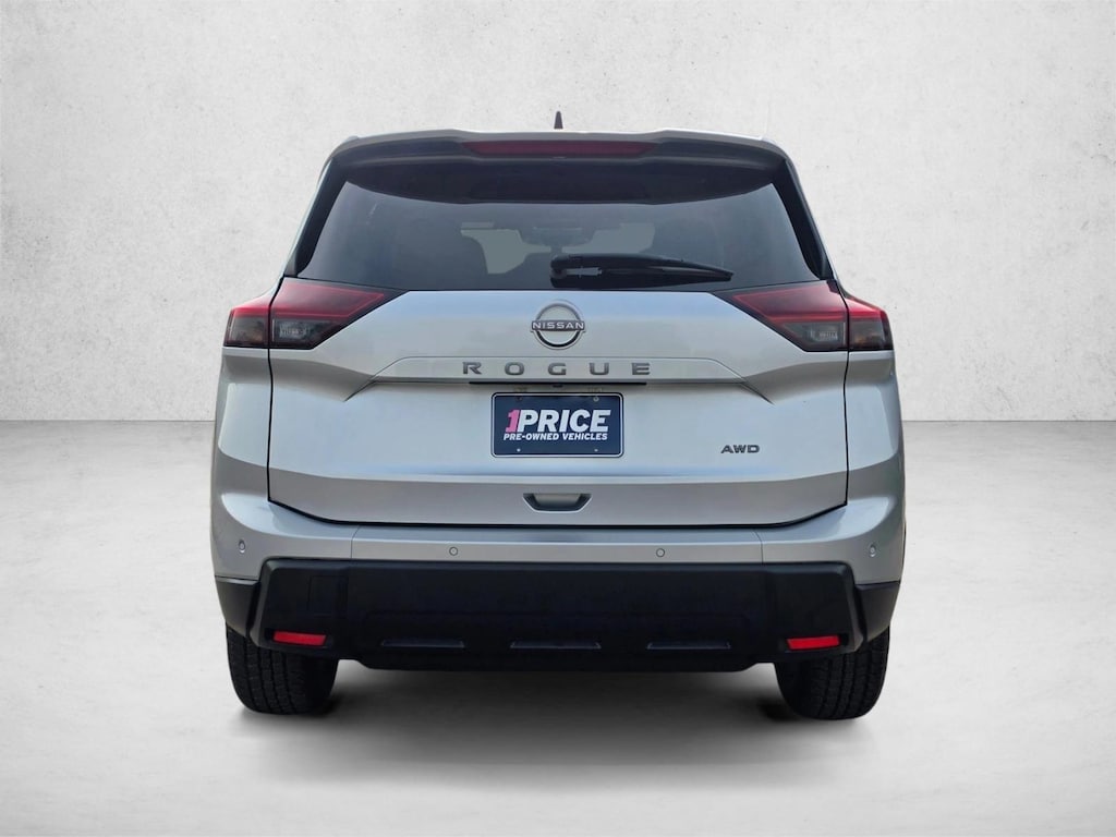 Used 2024 Nissan Rogue S SUV