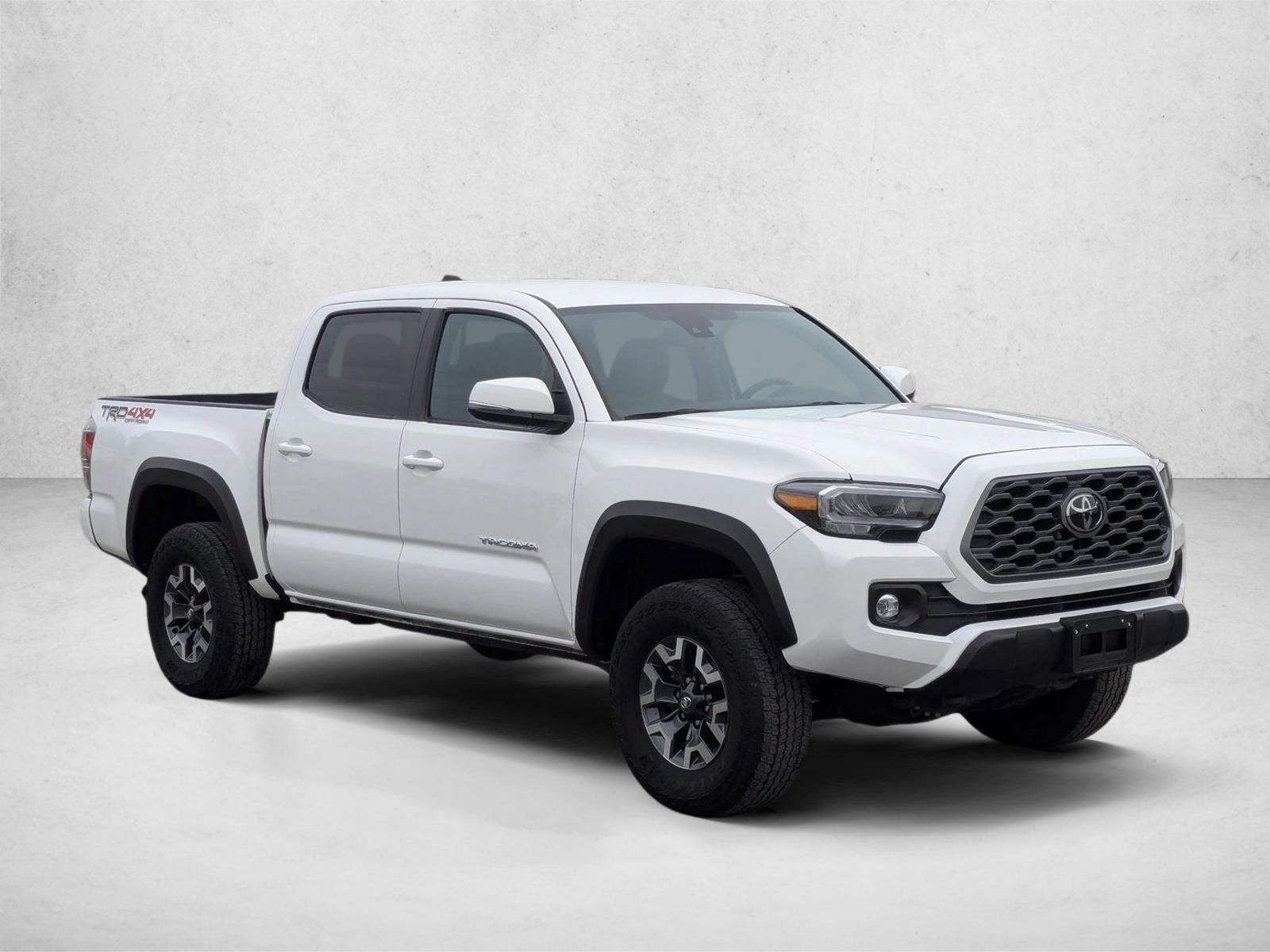 2023 Toyota Tacoma TRD V6 photo 3