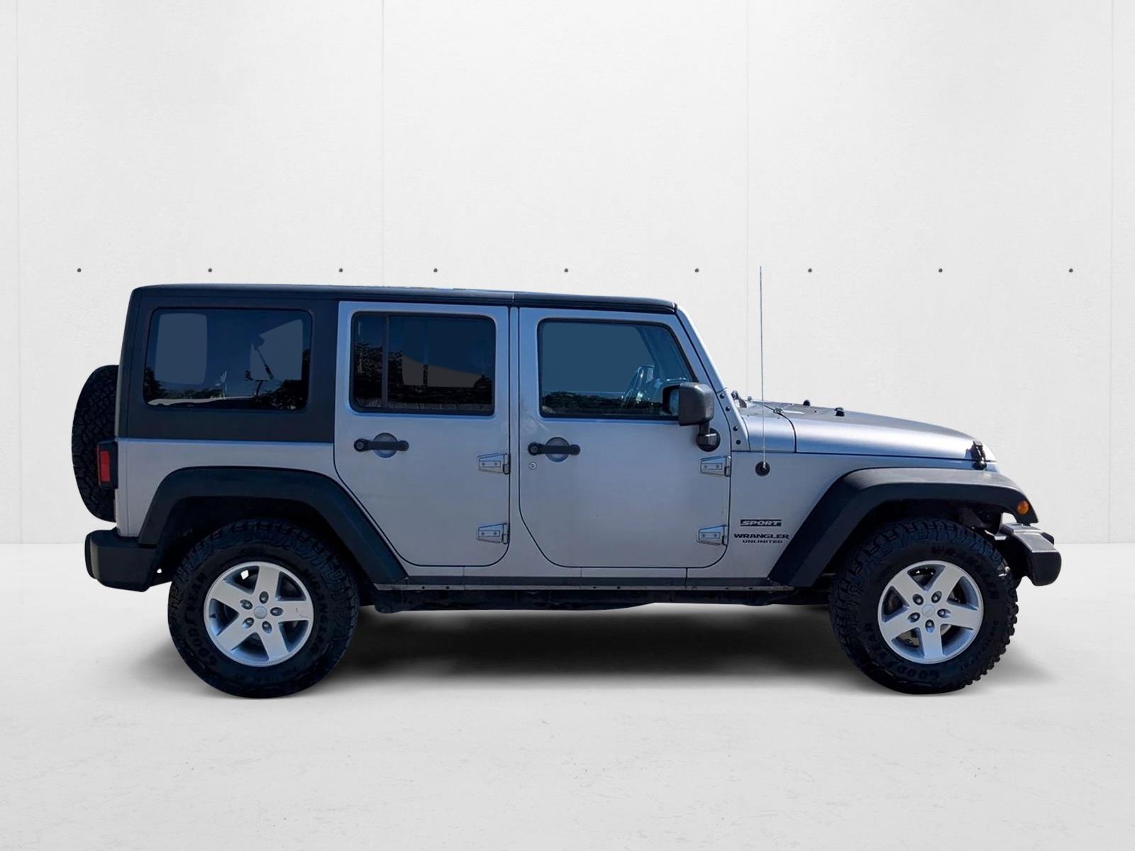 2015 Jeep Wrangler Unlimited Sport photo 4