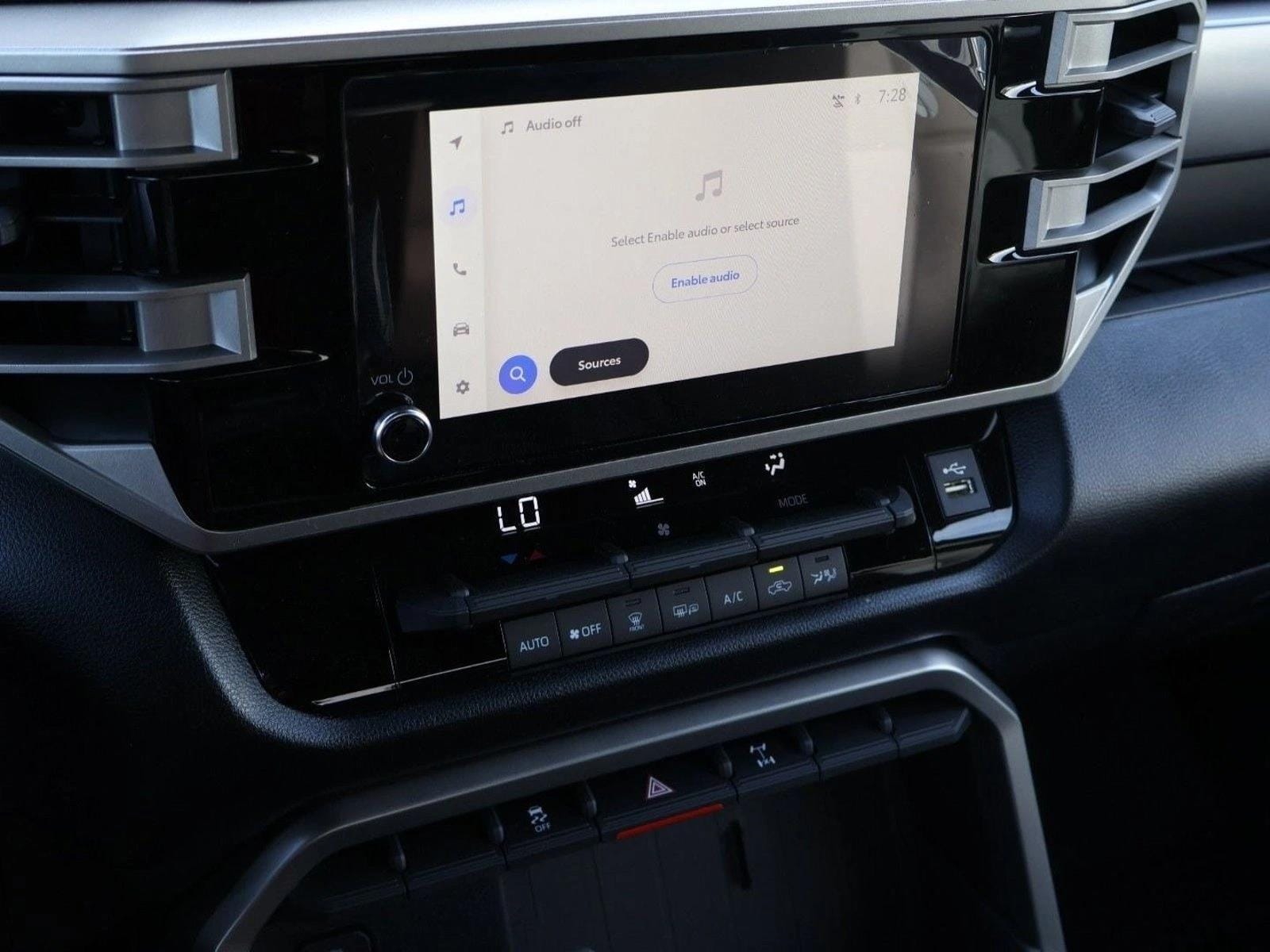 2026 Toyota Tundra SR5 - Photo 12