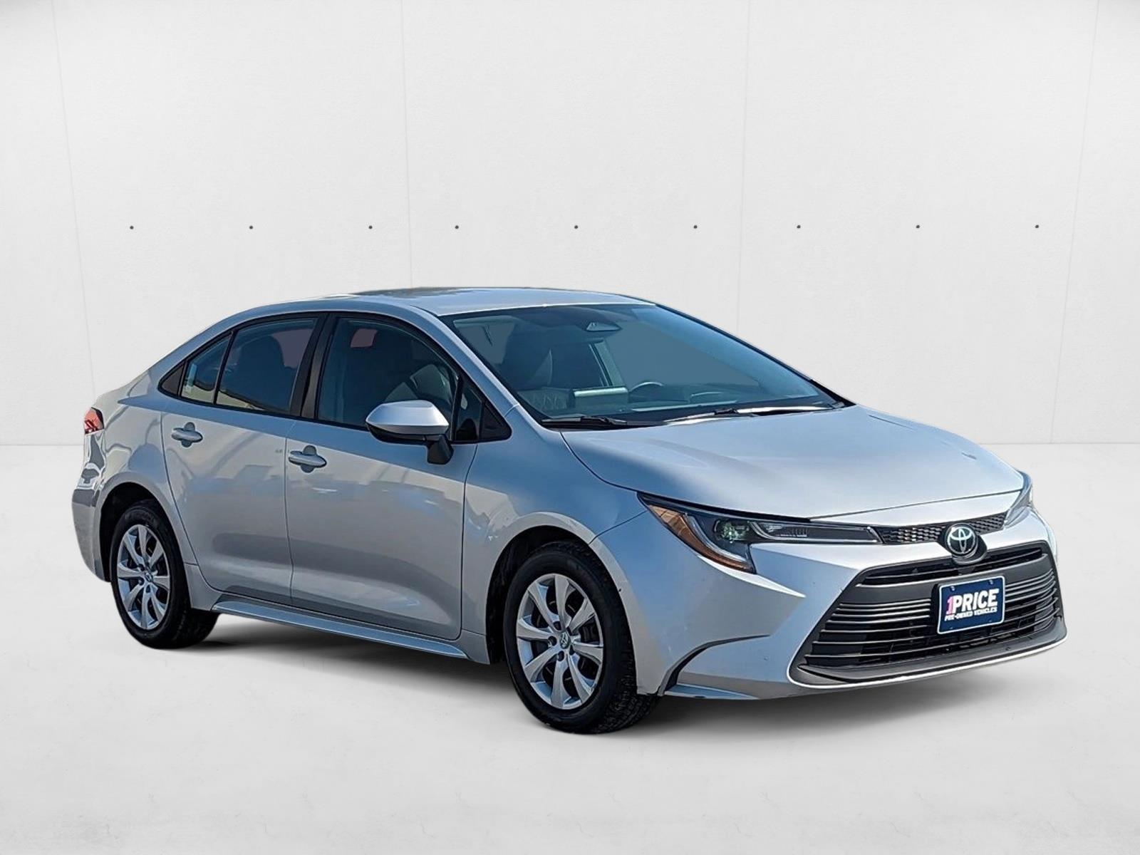 2023 Toyota Corolla LE photo 3