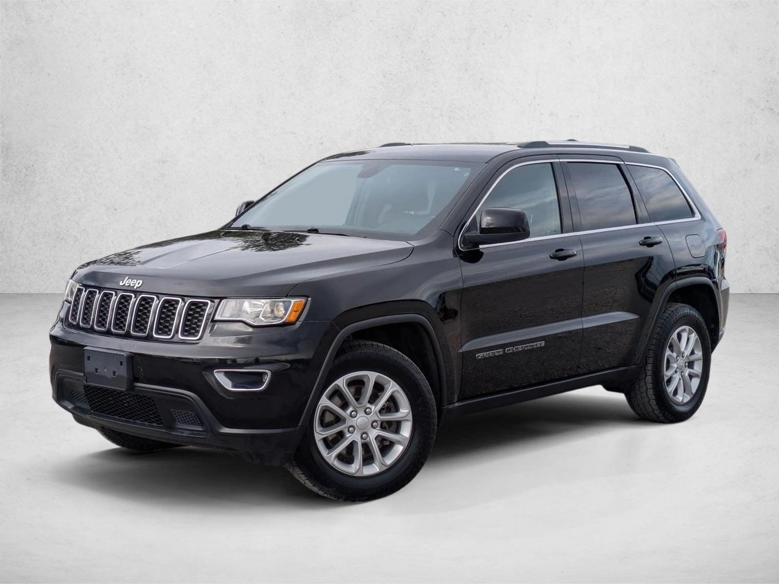 2021 Jeep Grand Cherokee Laredo E 4WD's photo