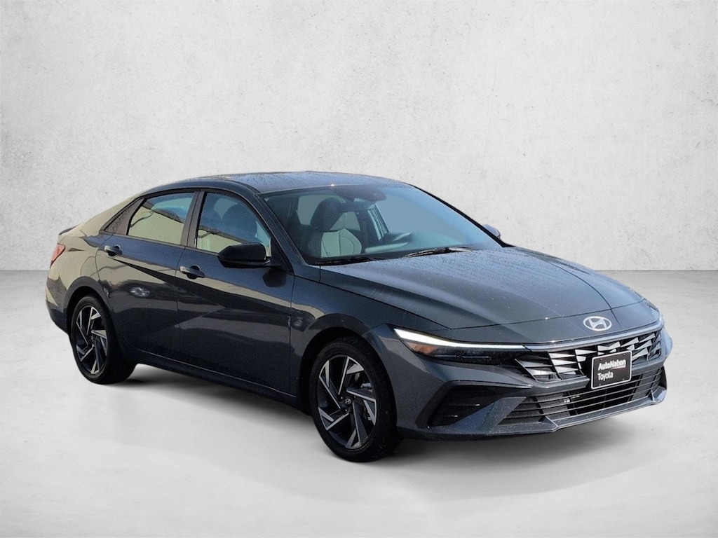 Used 2025 Hyundai Elantra SEL Sport Sedan