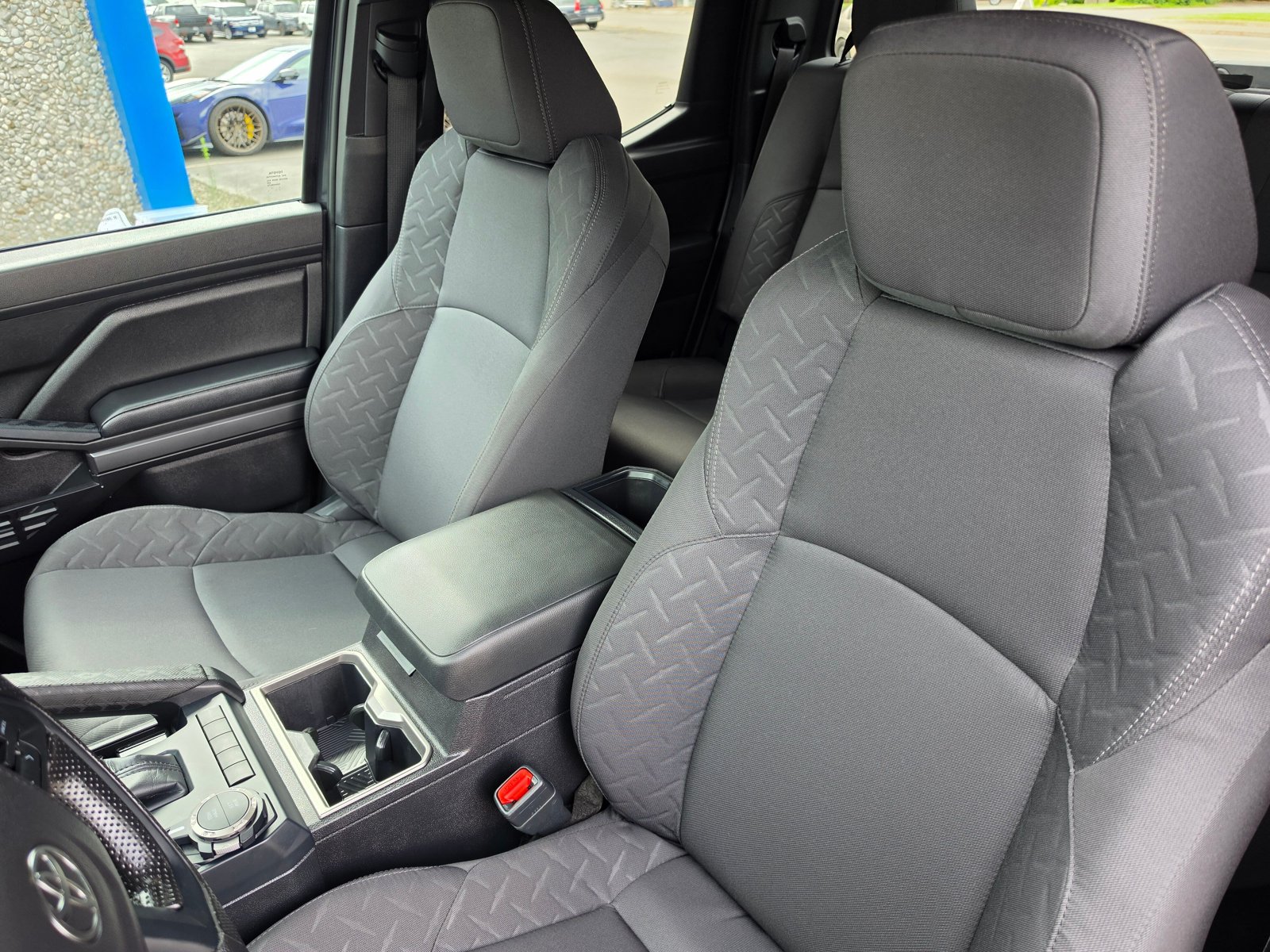 2026 Toyota Tacoma SR5 - Photo 23