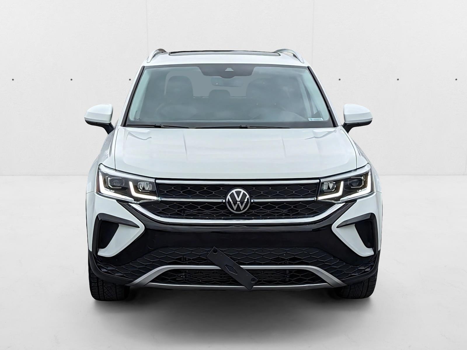 2022 Volkswagen Taos SEL photo 2
