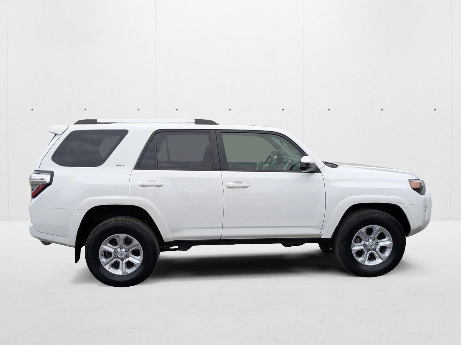 2023 Toyota 4Runner SR5 photo 4